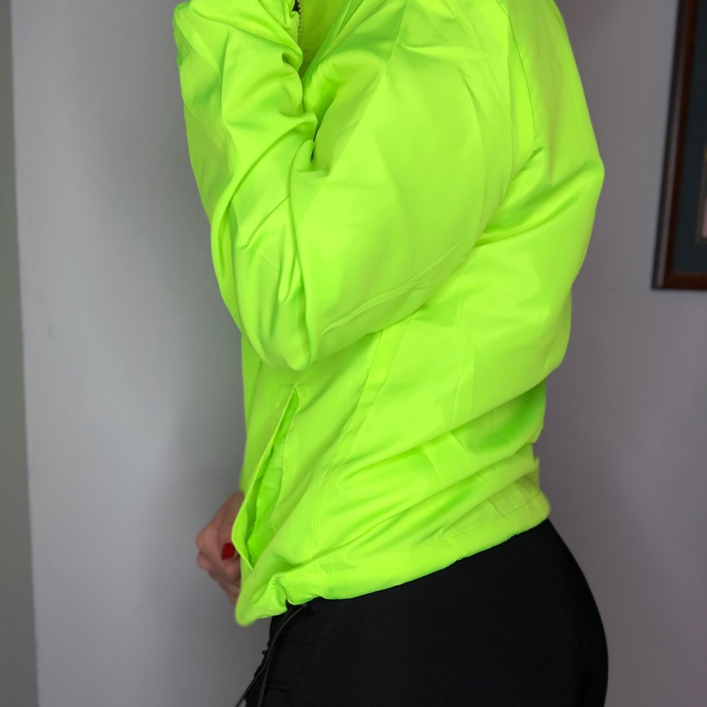 Doux Bisou Wind Breaker